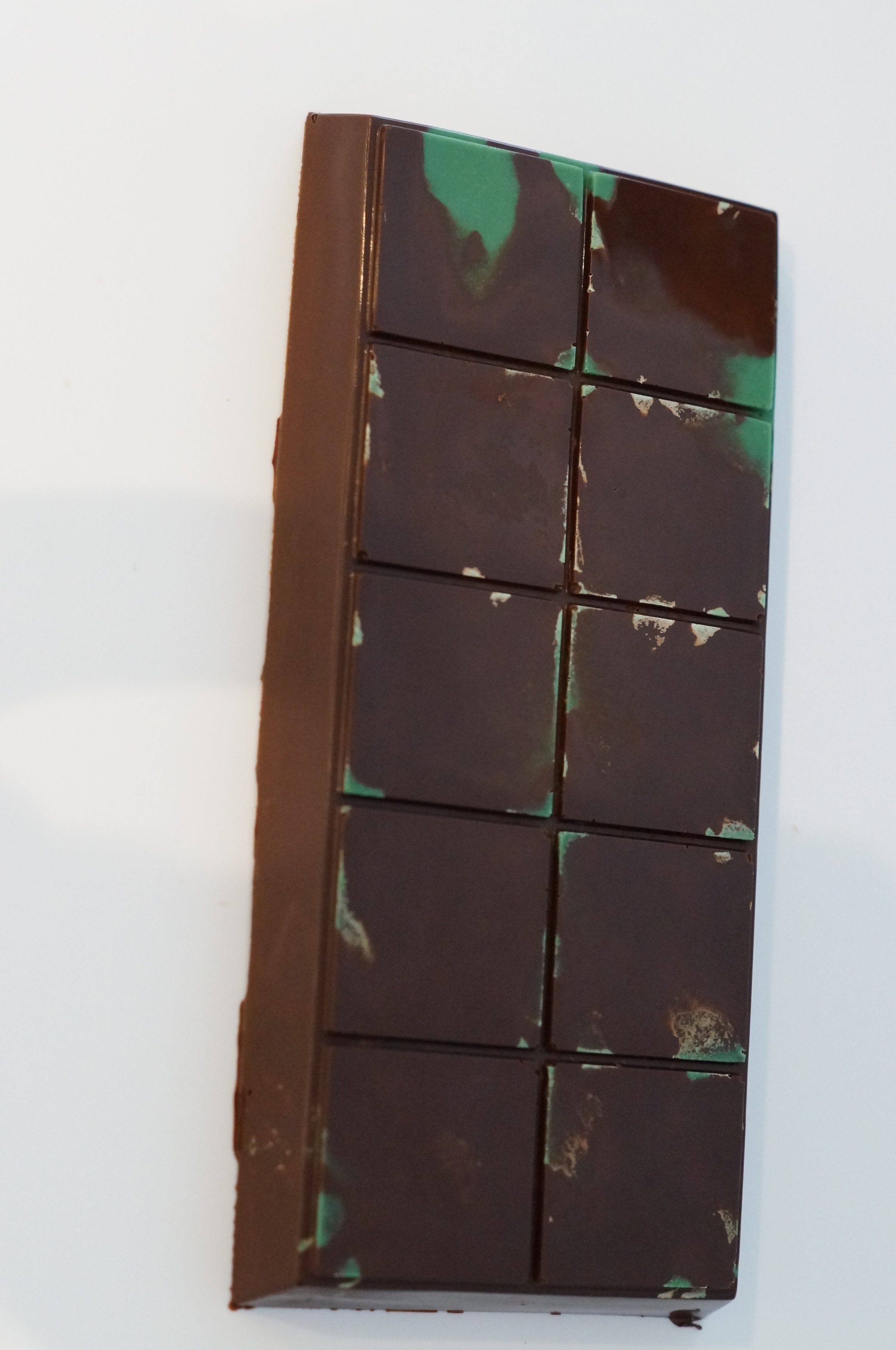 Finished Dubai Chocolate bar with decorative design
